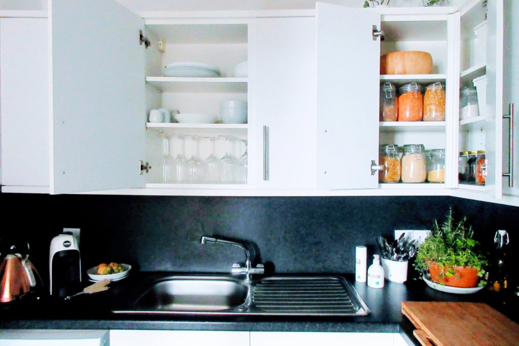 organised kitchen